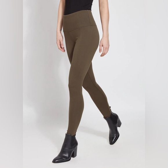 Lyssé Signature Center Seam Legging in Deep Olive. Size small. - Picture 1 of 7
